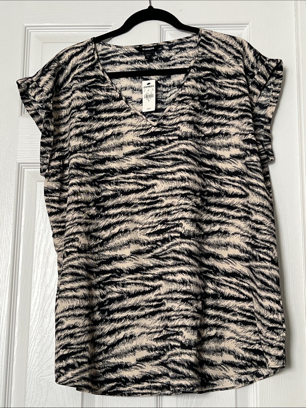 Express Black and Cream Zebra Print V-Neck Short Sleeve Top